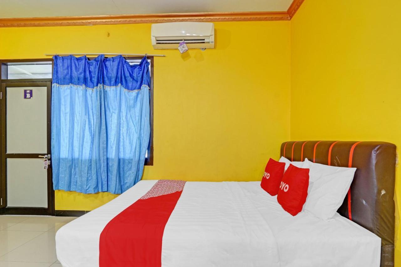 Oyo 90796 Hotel Mulya Indah Tambakmulya Extérieur photo
